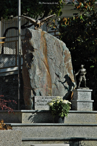 Monumento ai Caduti Alpini - Montaldo Scarampi (1)